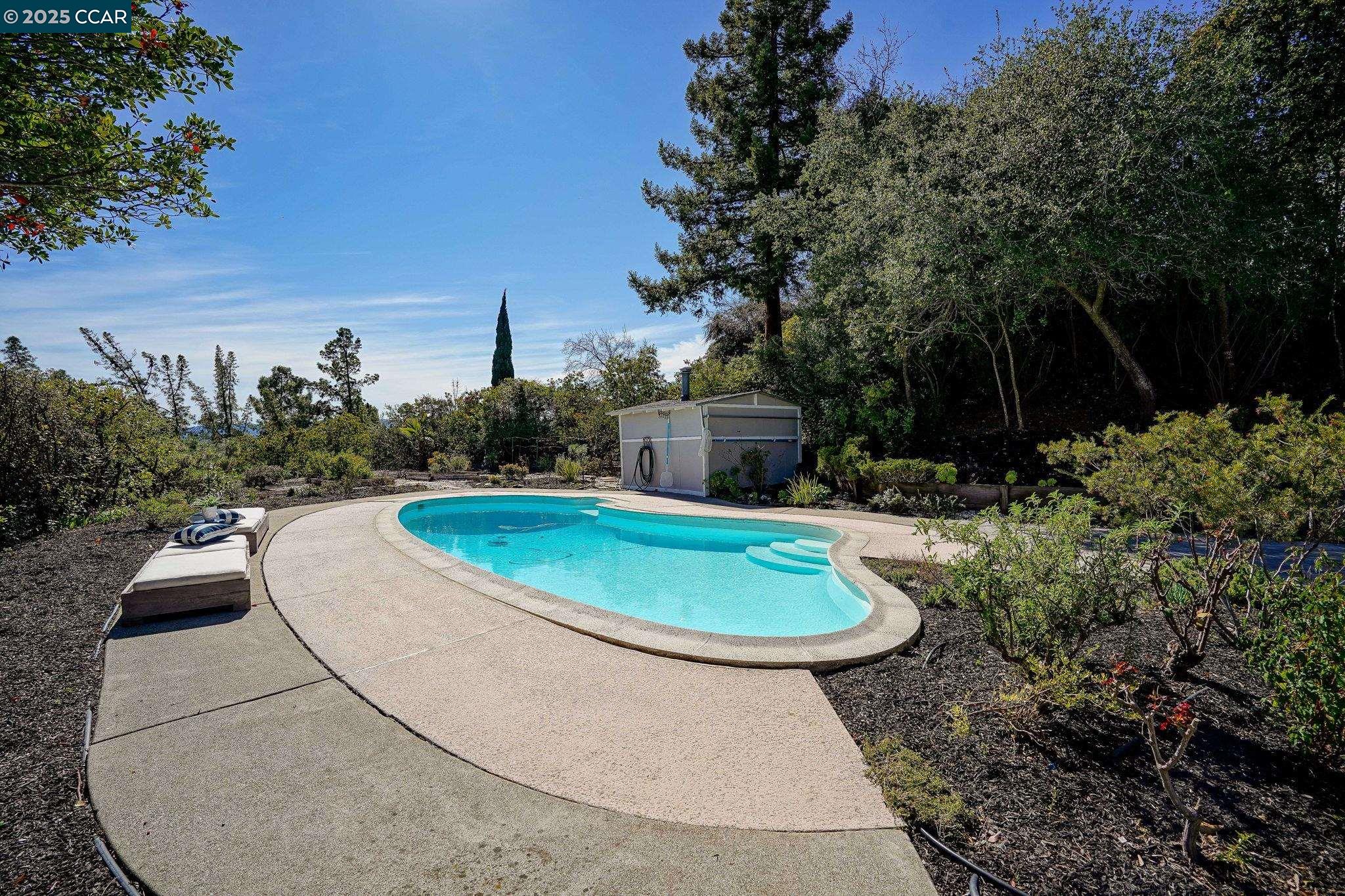 2858 Madeira Way