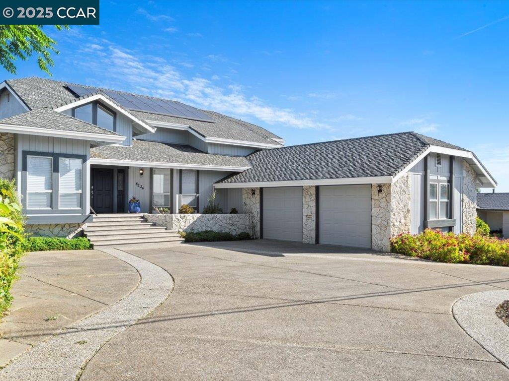 4234 Hillview Dr