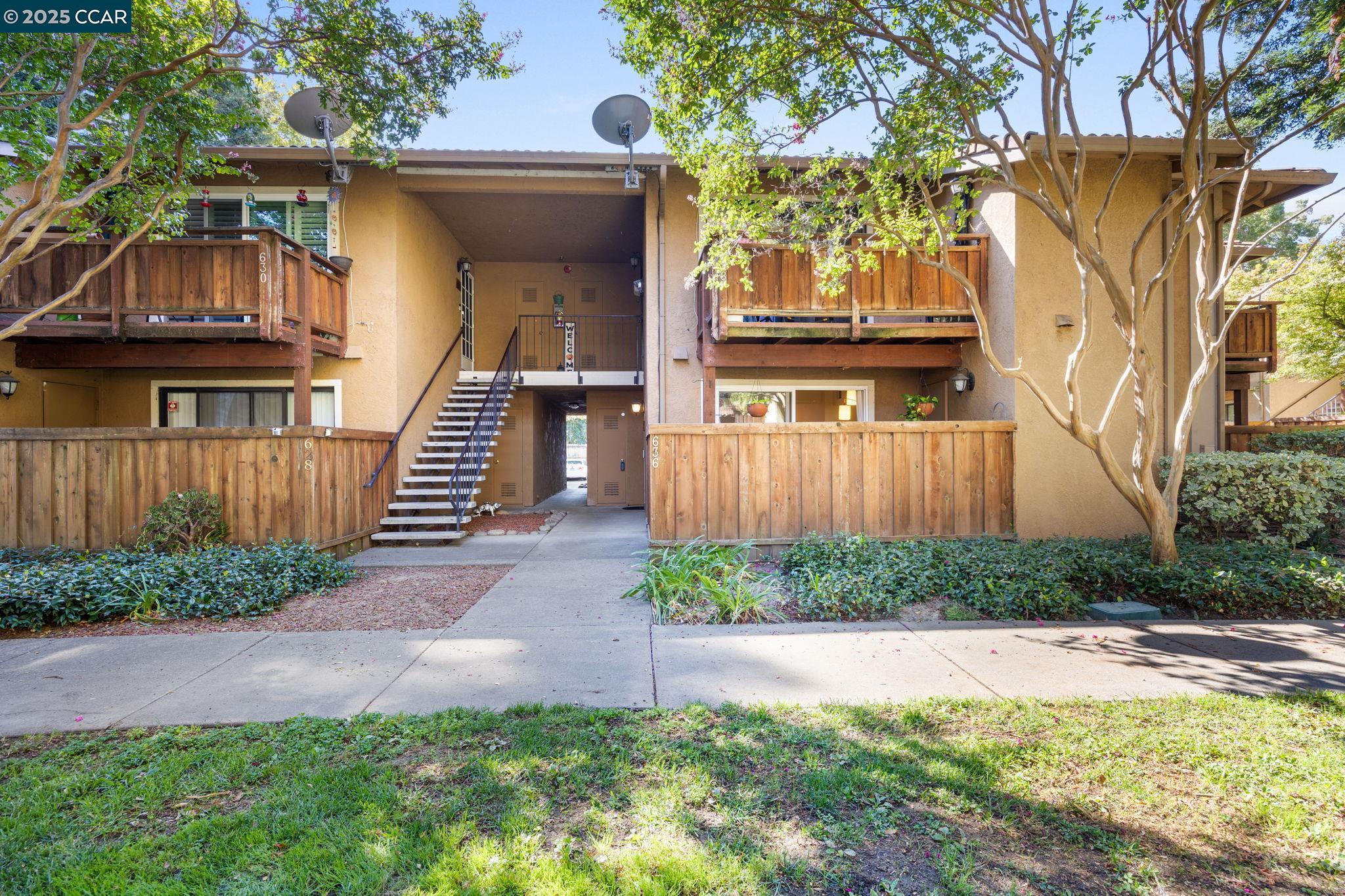 636 Arcadia Dr