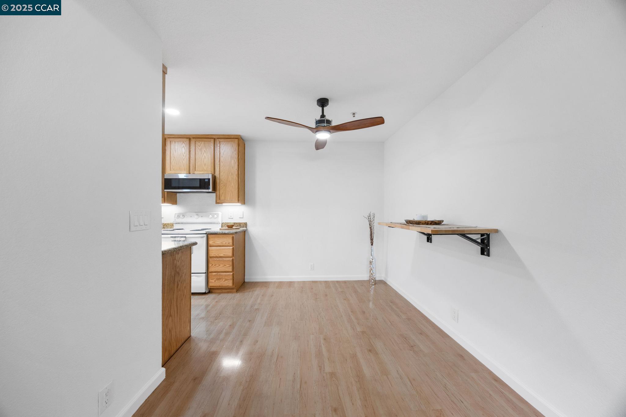 636 Arcadia Dr
