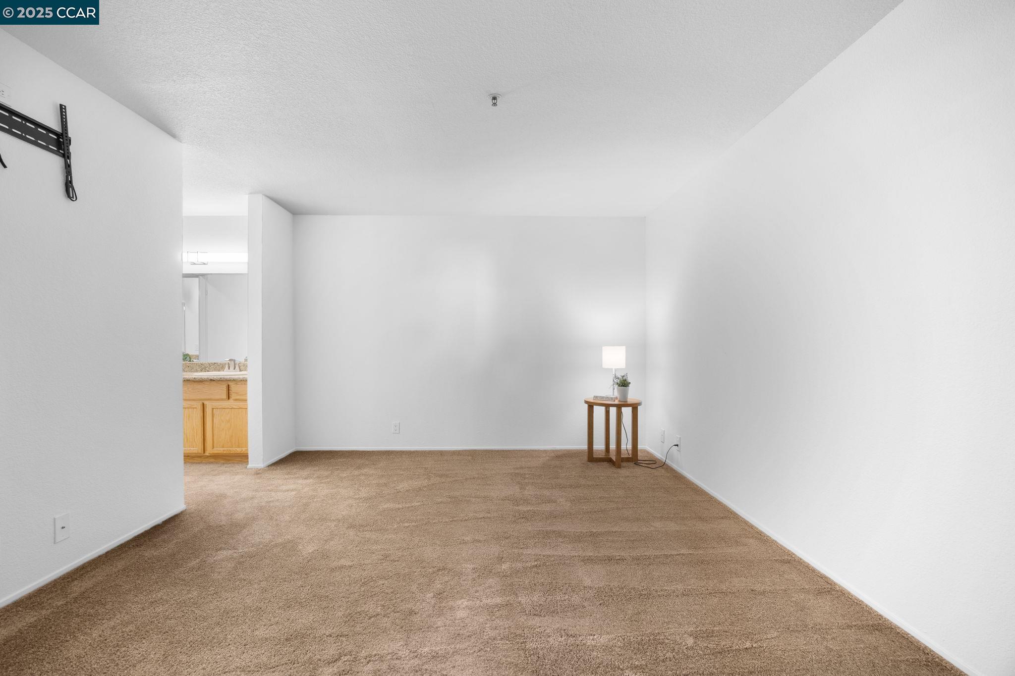 636 Arcadia Dr