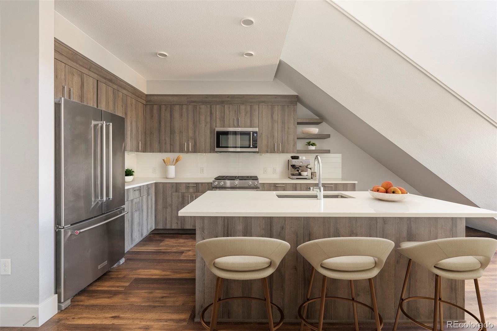 431 E Bayaud Avenue Unit: R305