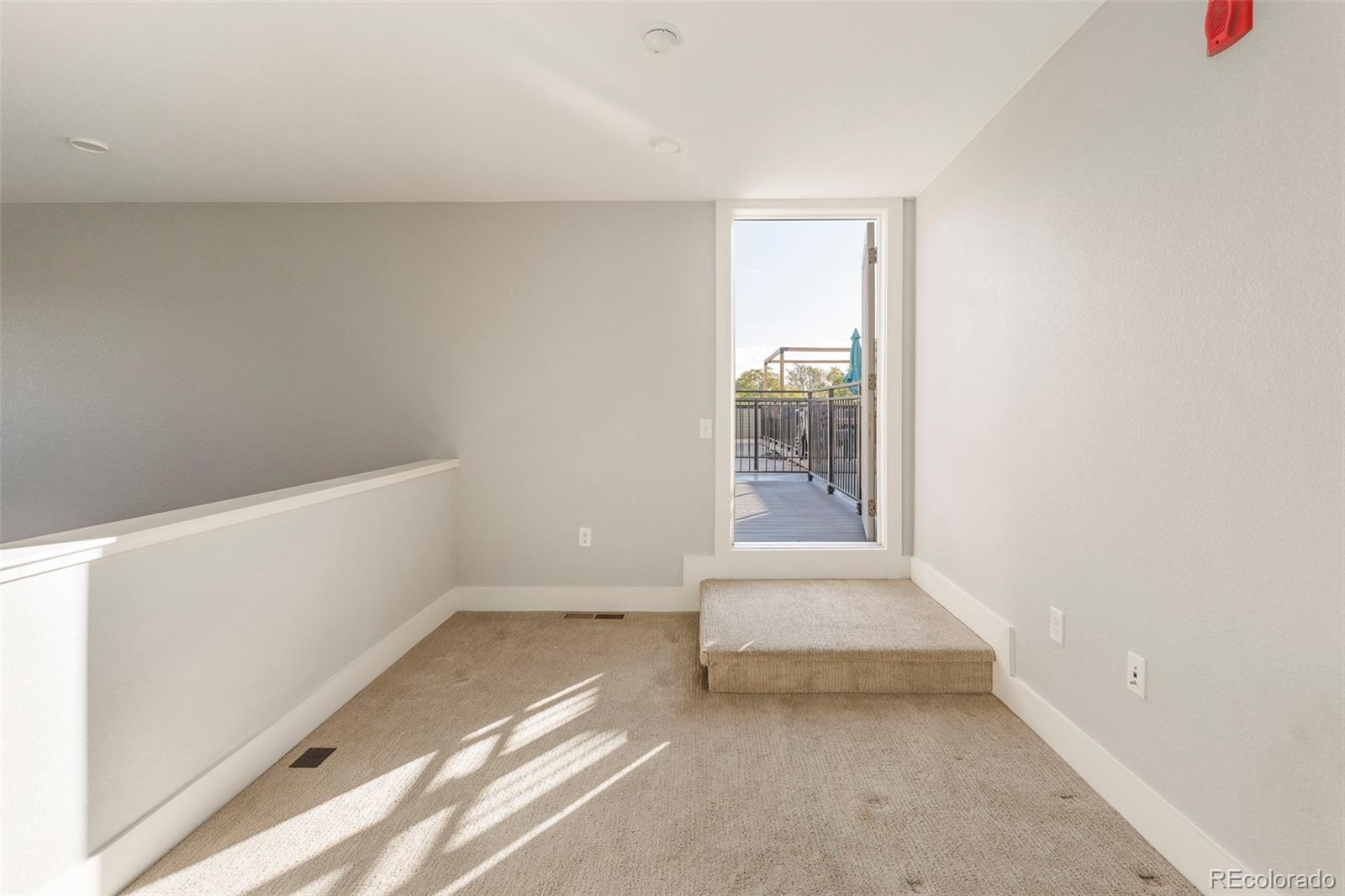 431 E Bayaud Avenue Unit: R305