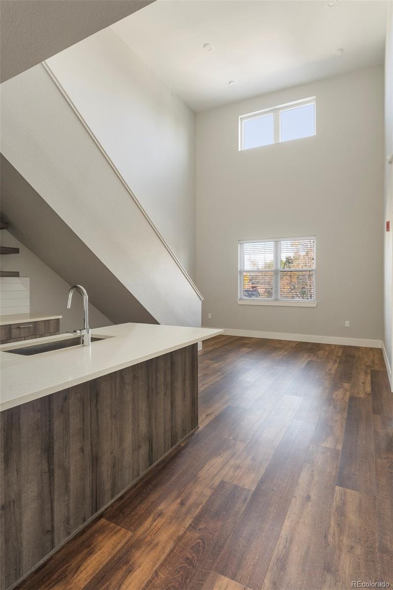 431 E Bayaud Avenue Unit: R305