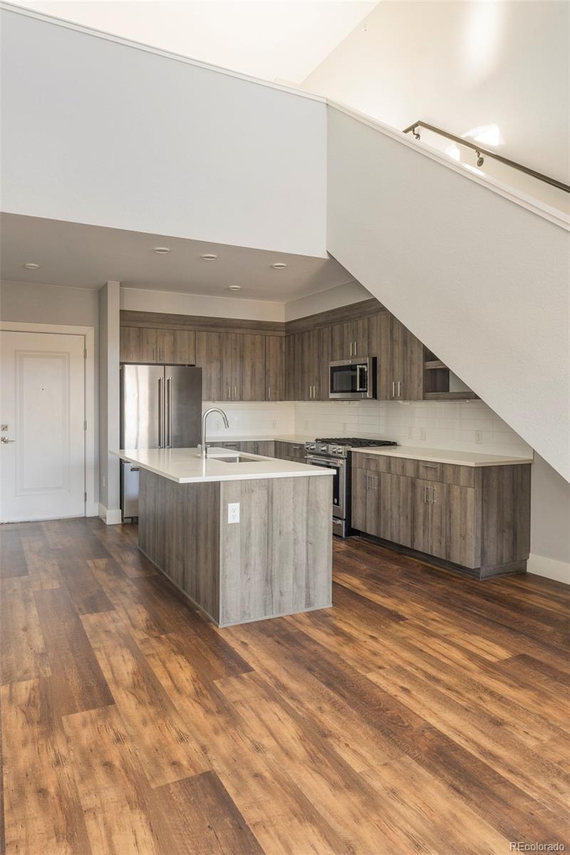 431 E Bayaud Avenue Unit: R305