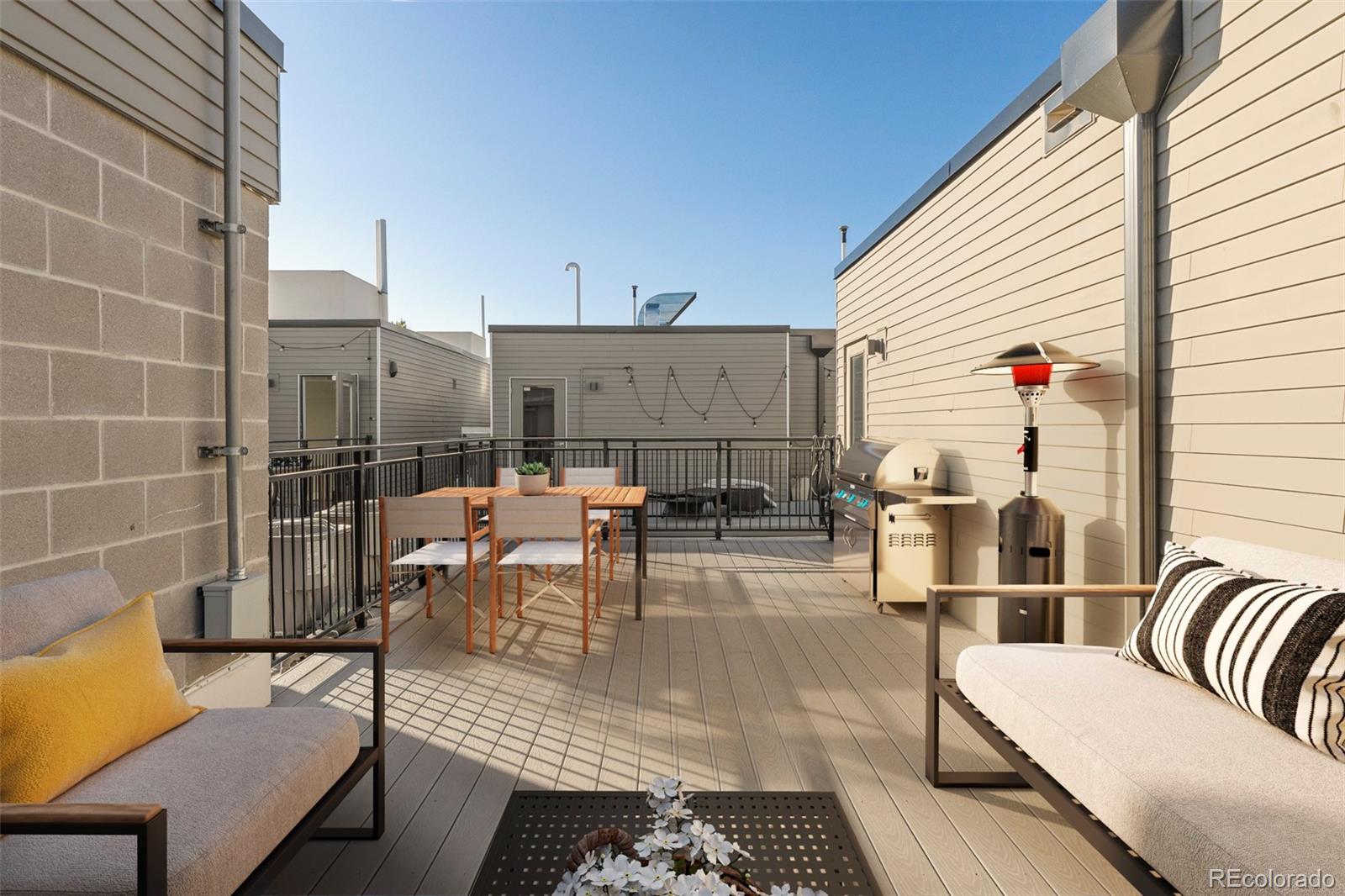 431 E Bayaud Avenue Unit: R305