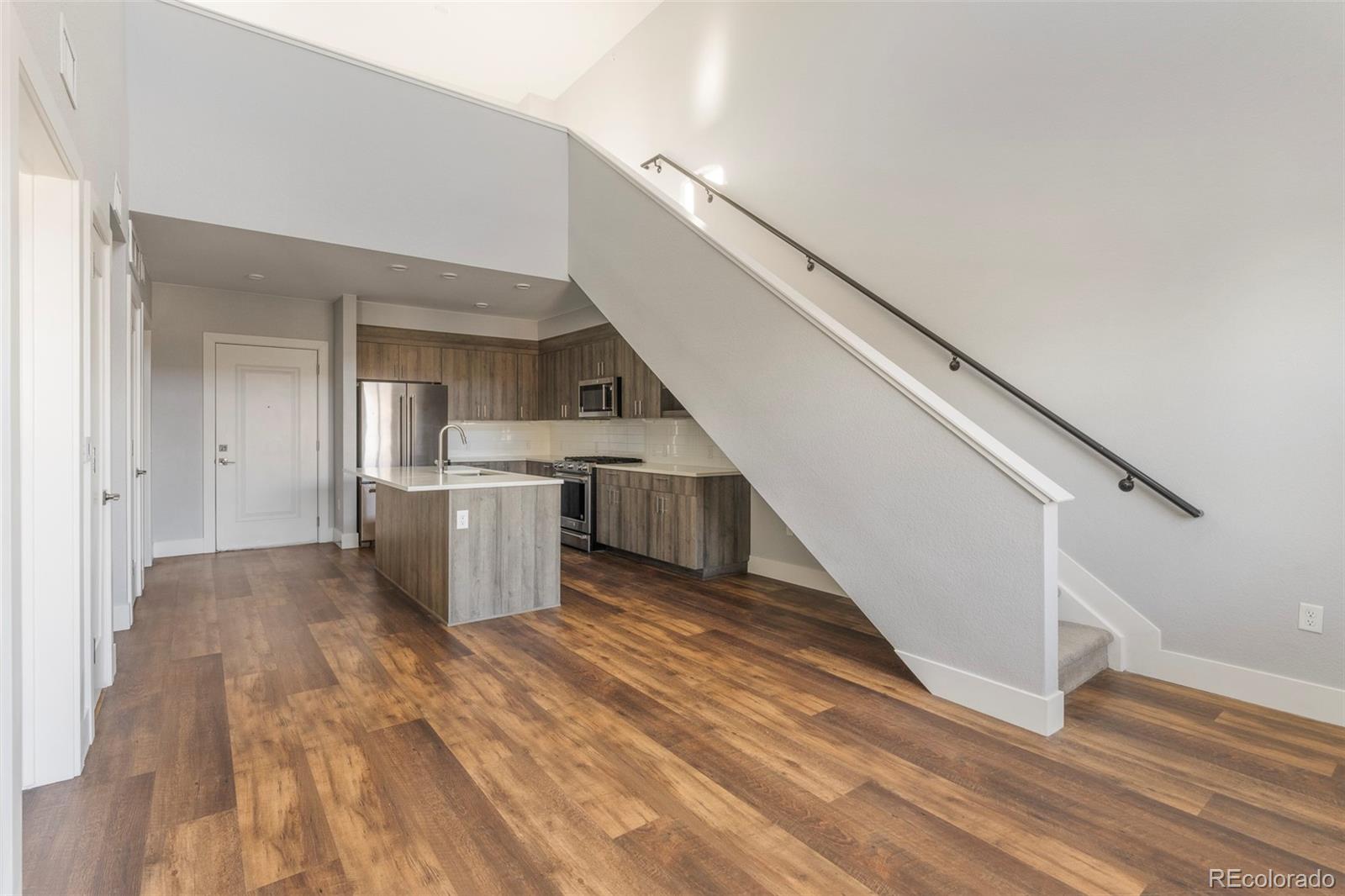 431 E Bayaud Avenue Unit: R305