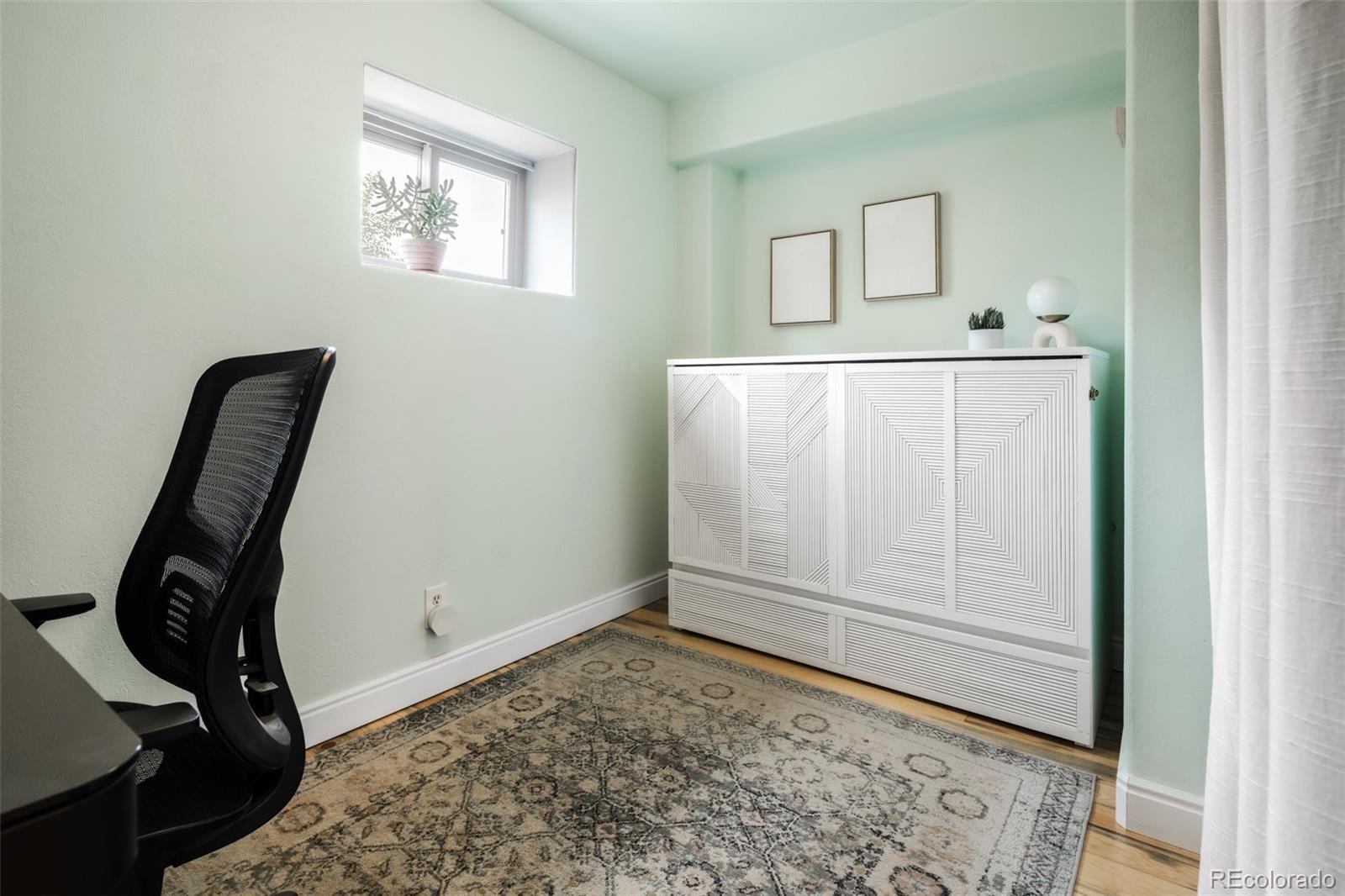 2910 N Columbine Street