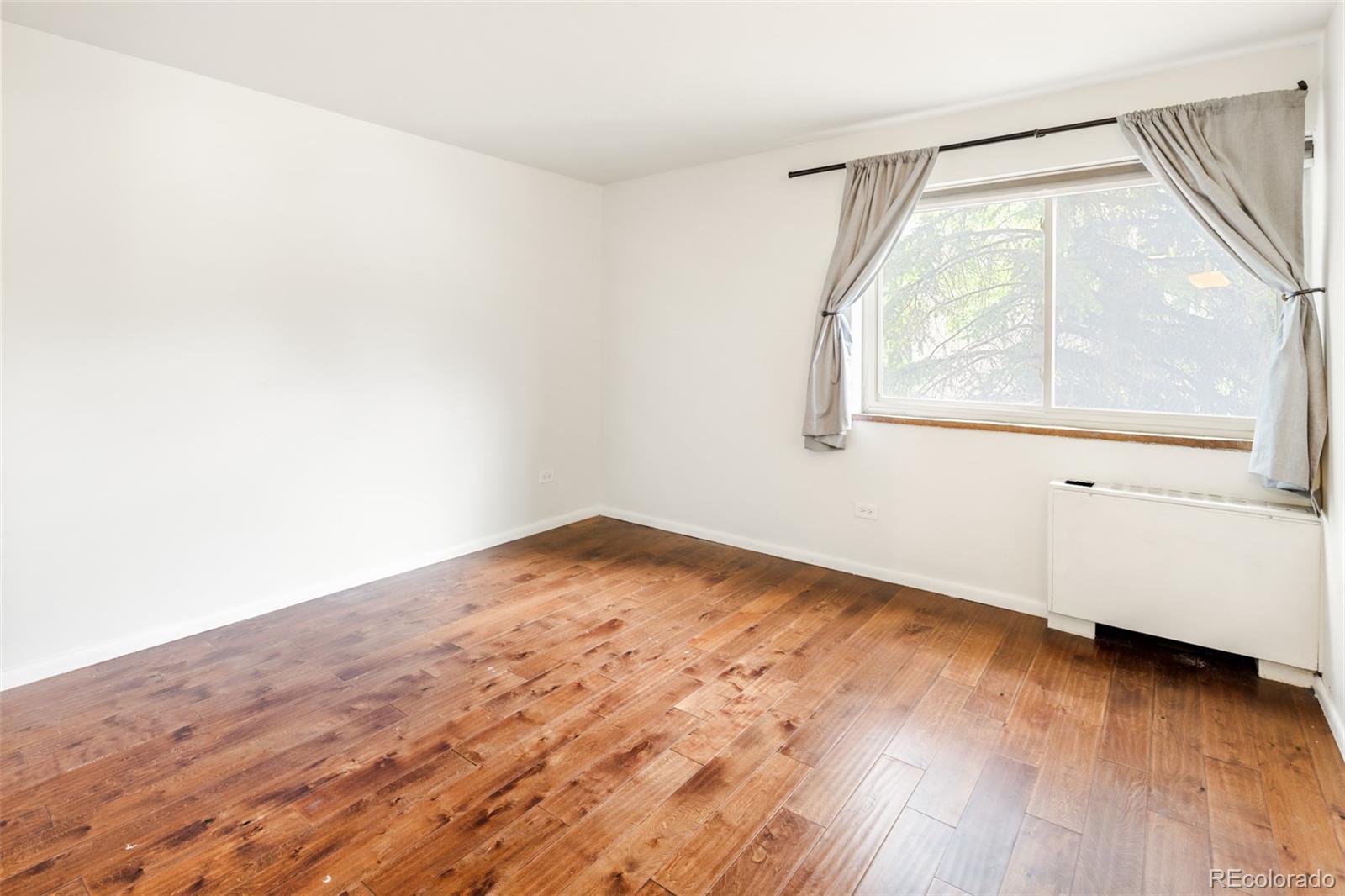 1260 York Street Unit: 206