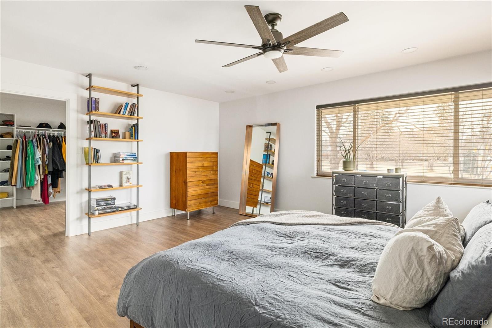 2250 N Monaco Parkway