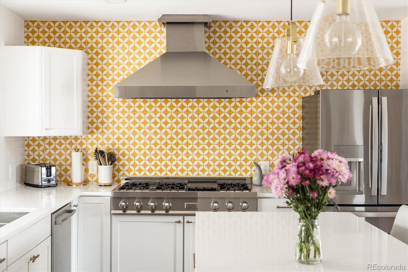 2250 N Monaco Parkway