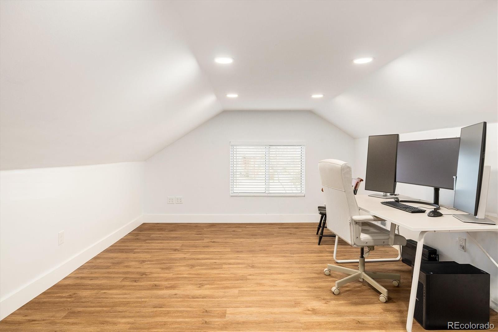 2250 N Monaco Parkway