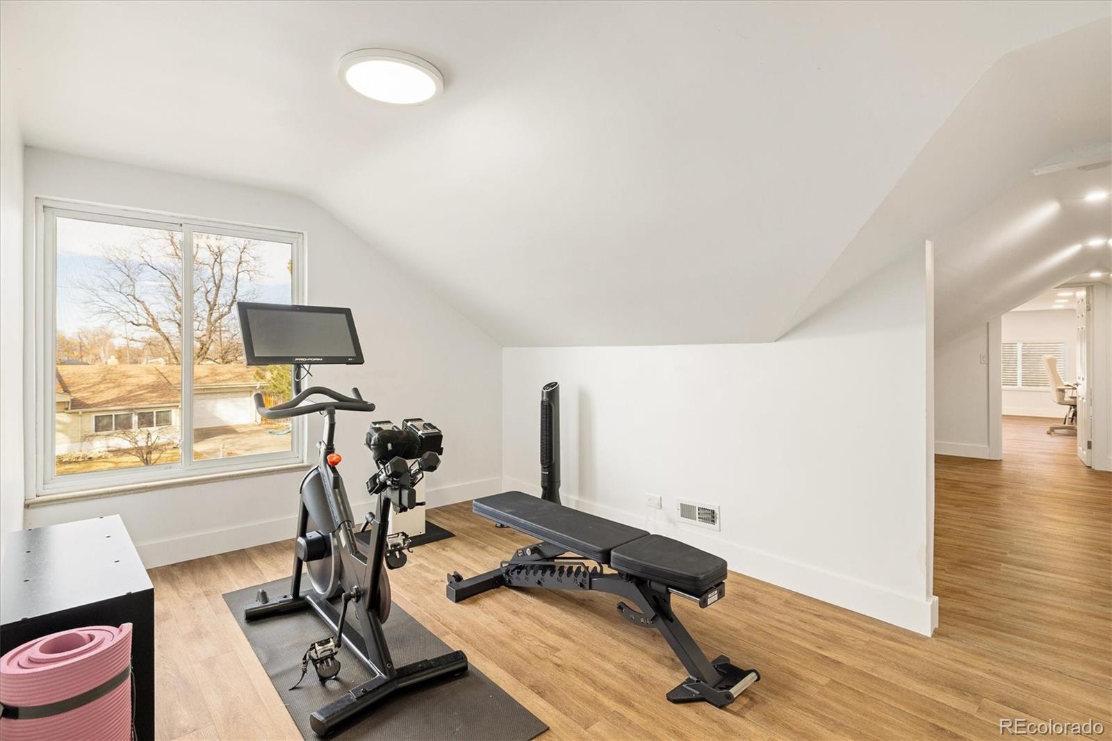 2250 N Monaco Parkway