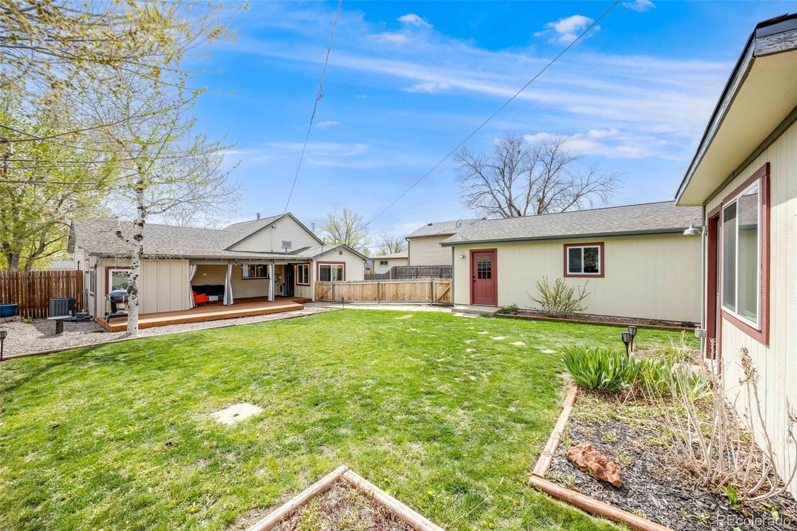 1055 Quartz Street