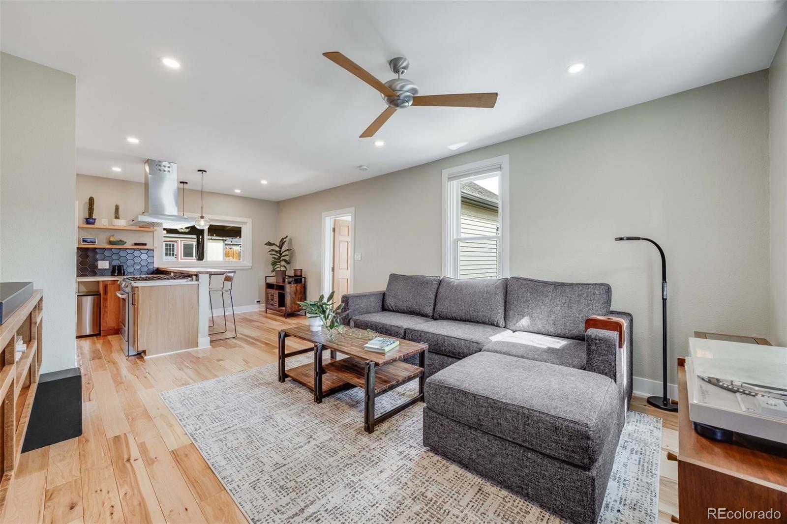1055 Quartz Street
