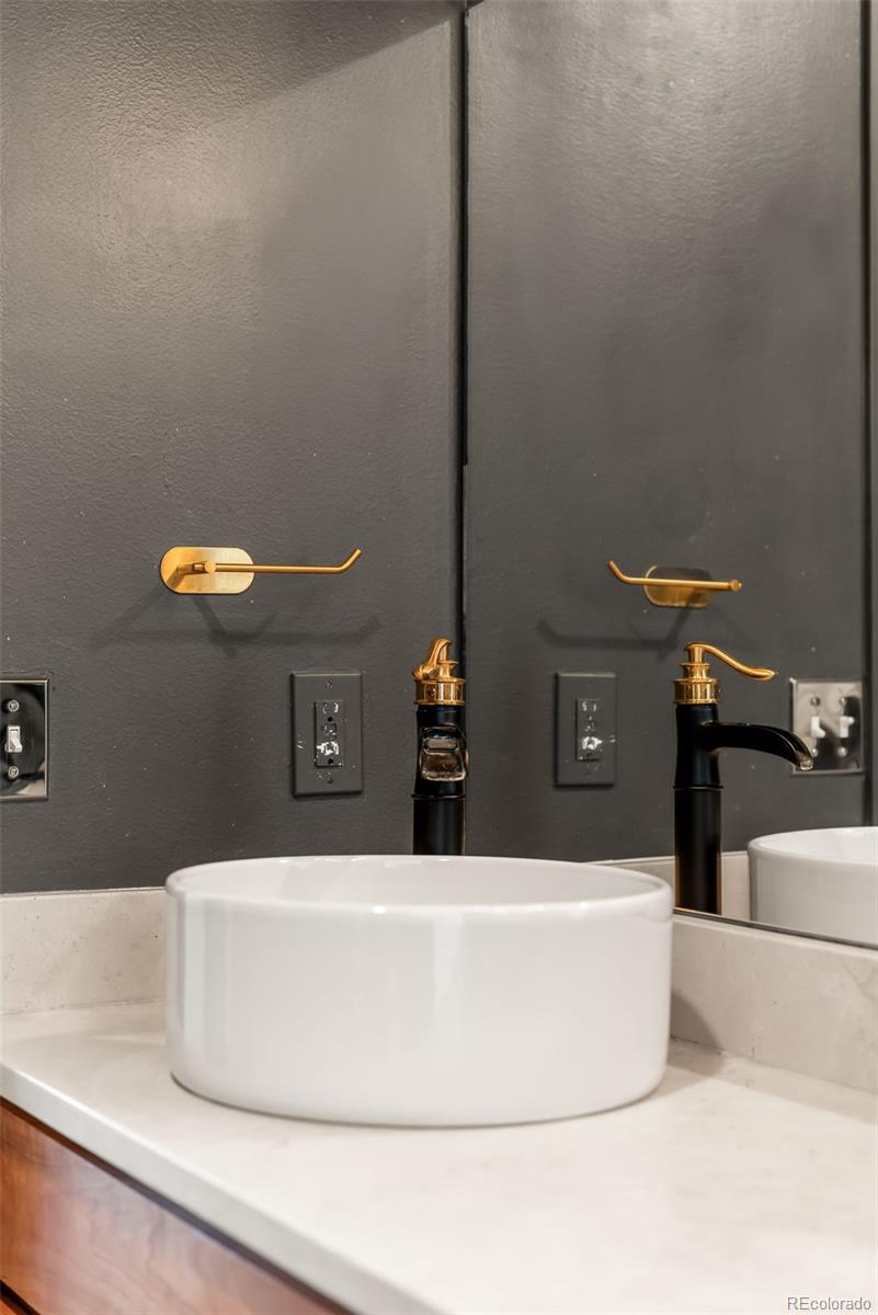 1738 N Franklin Street Unit: 4D