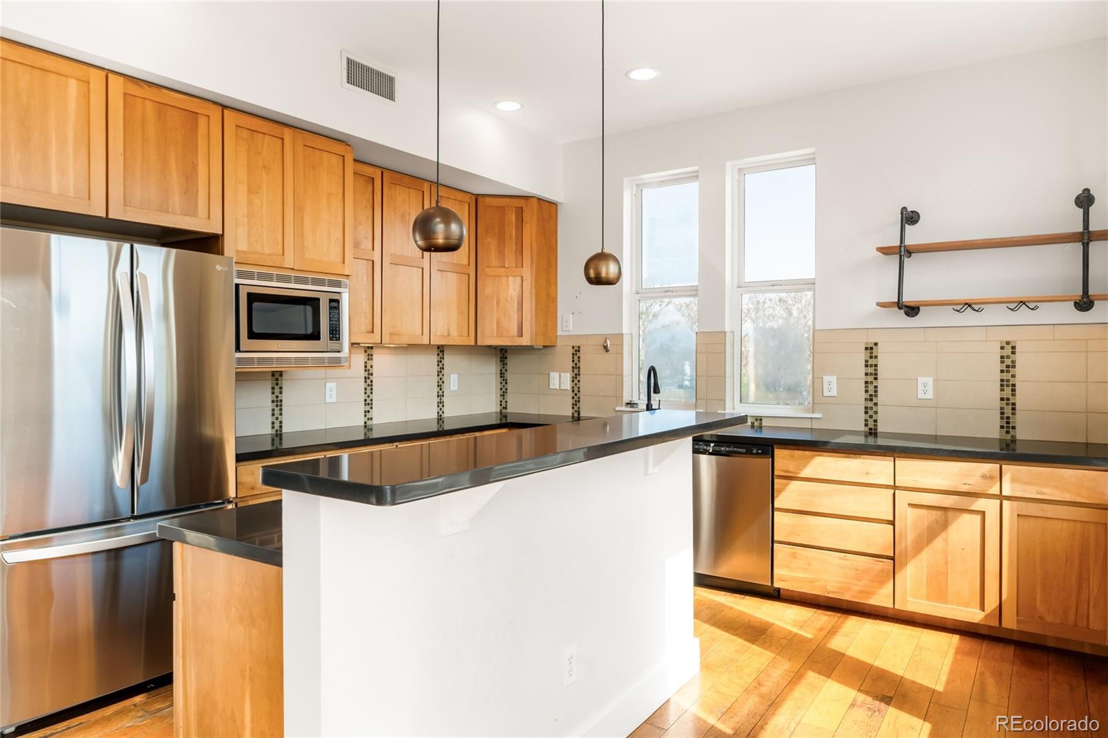 1738 N Franklin Street Unit: 4D