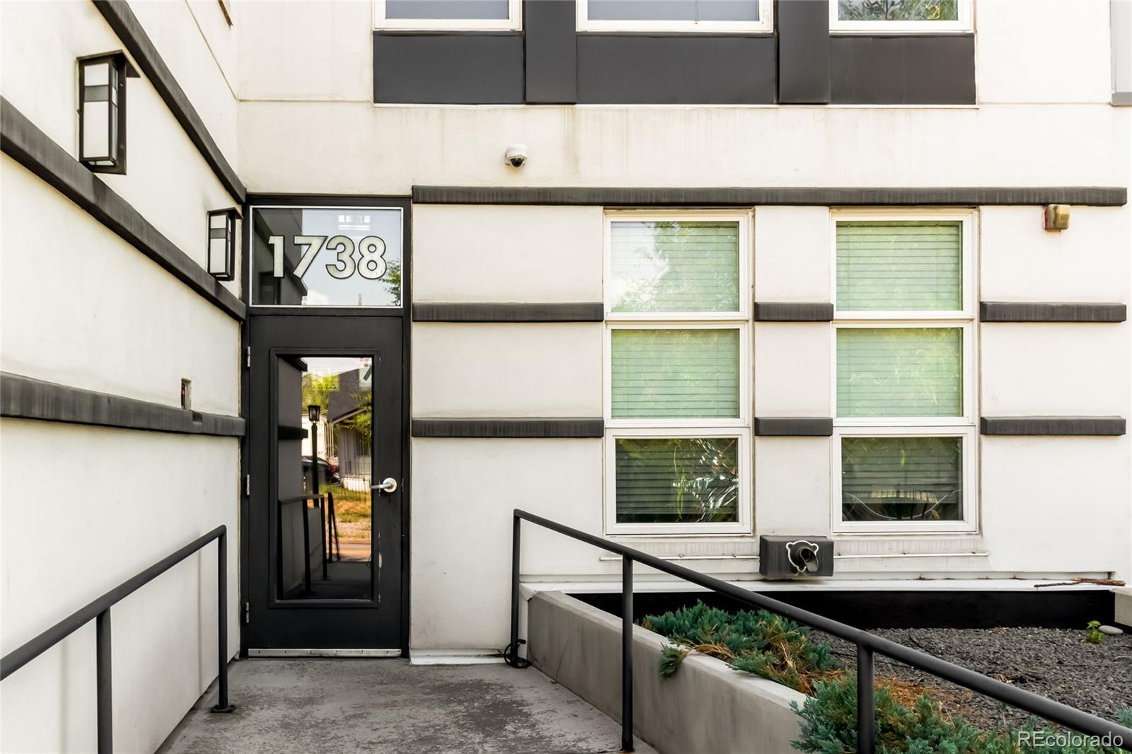 1738 N Franklin Street Unit: 4D