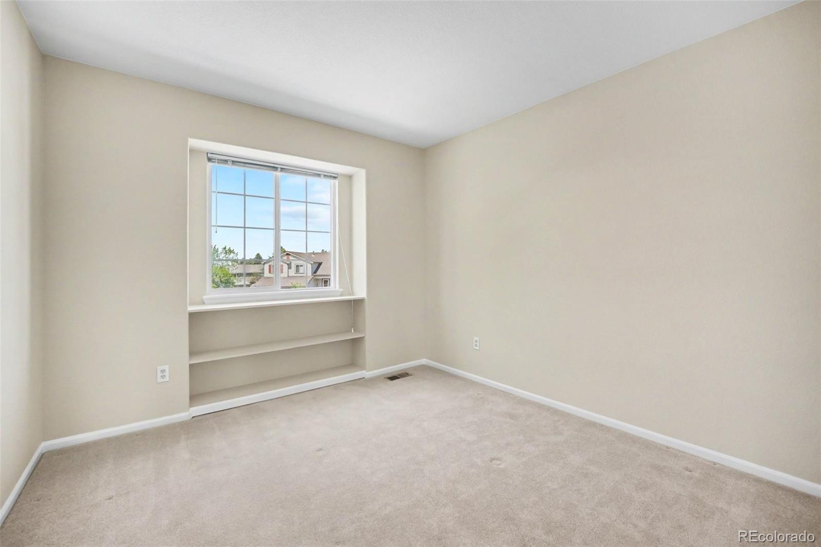 4372 Chatswood Place