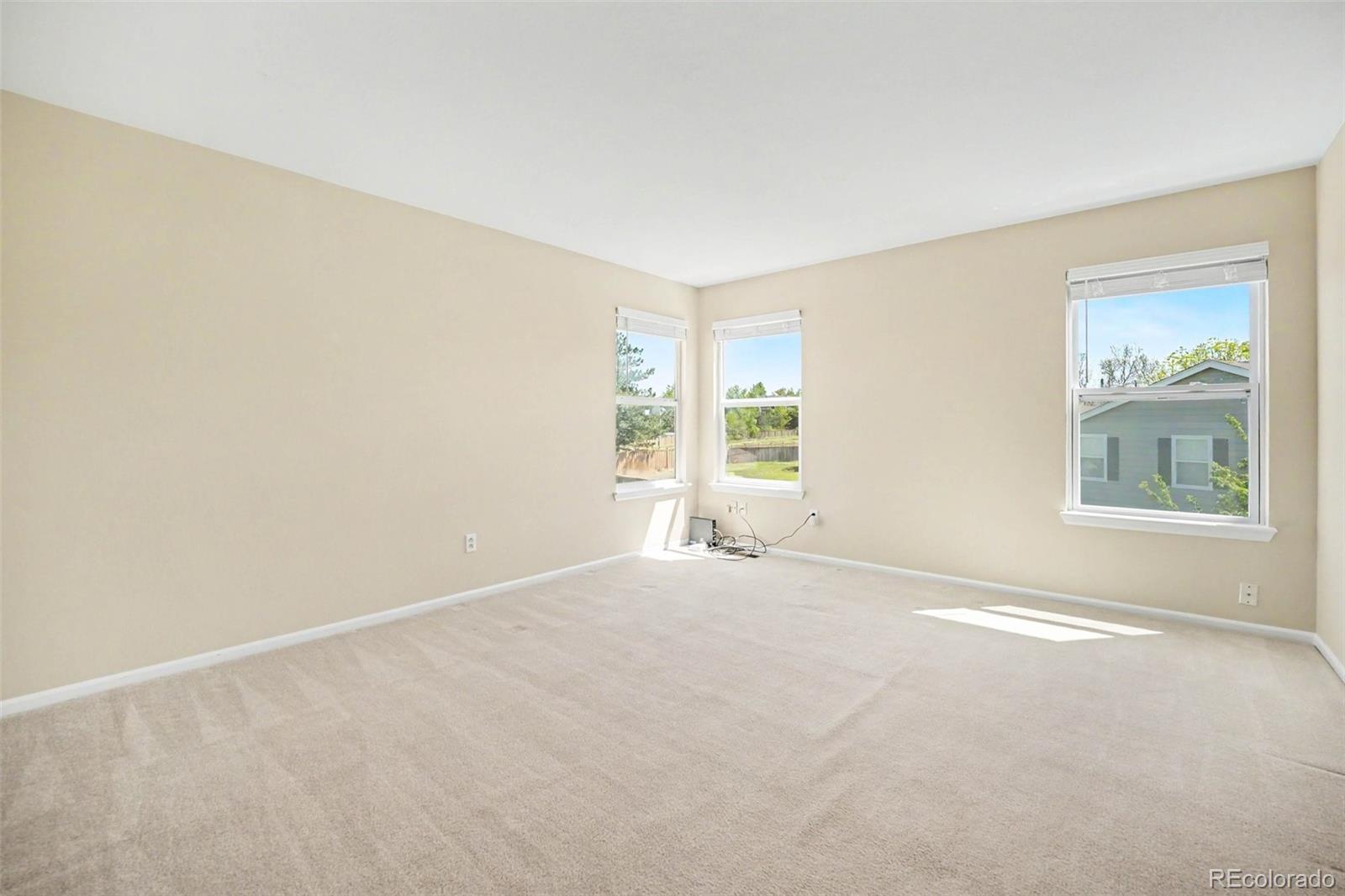 4372 Chatswood Place