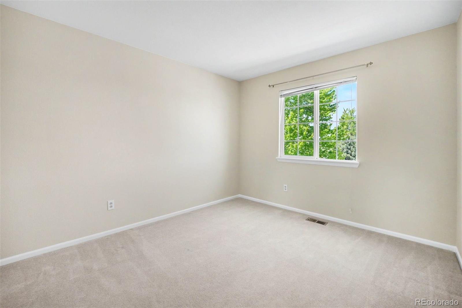 4372 Chatswood Place