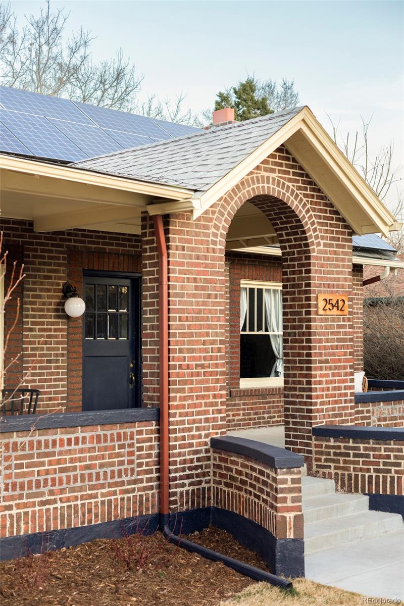 2542 Irving Street