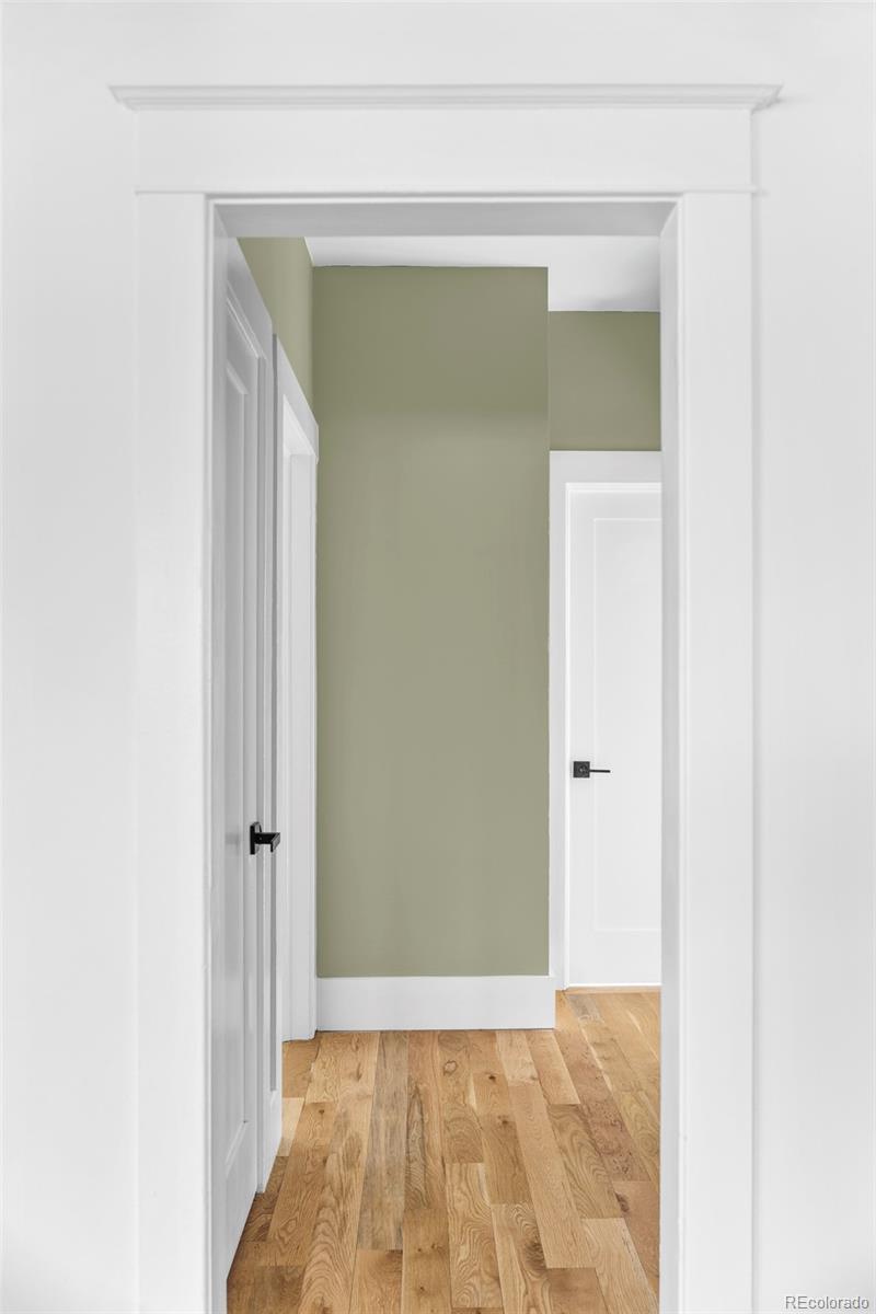 2289 N Glencoe Street