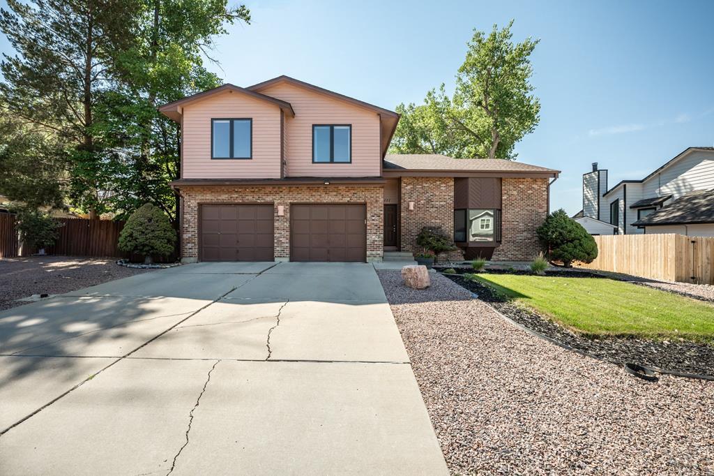 111 Ironweed Dr