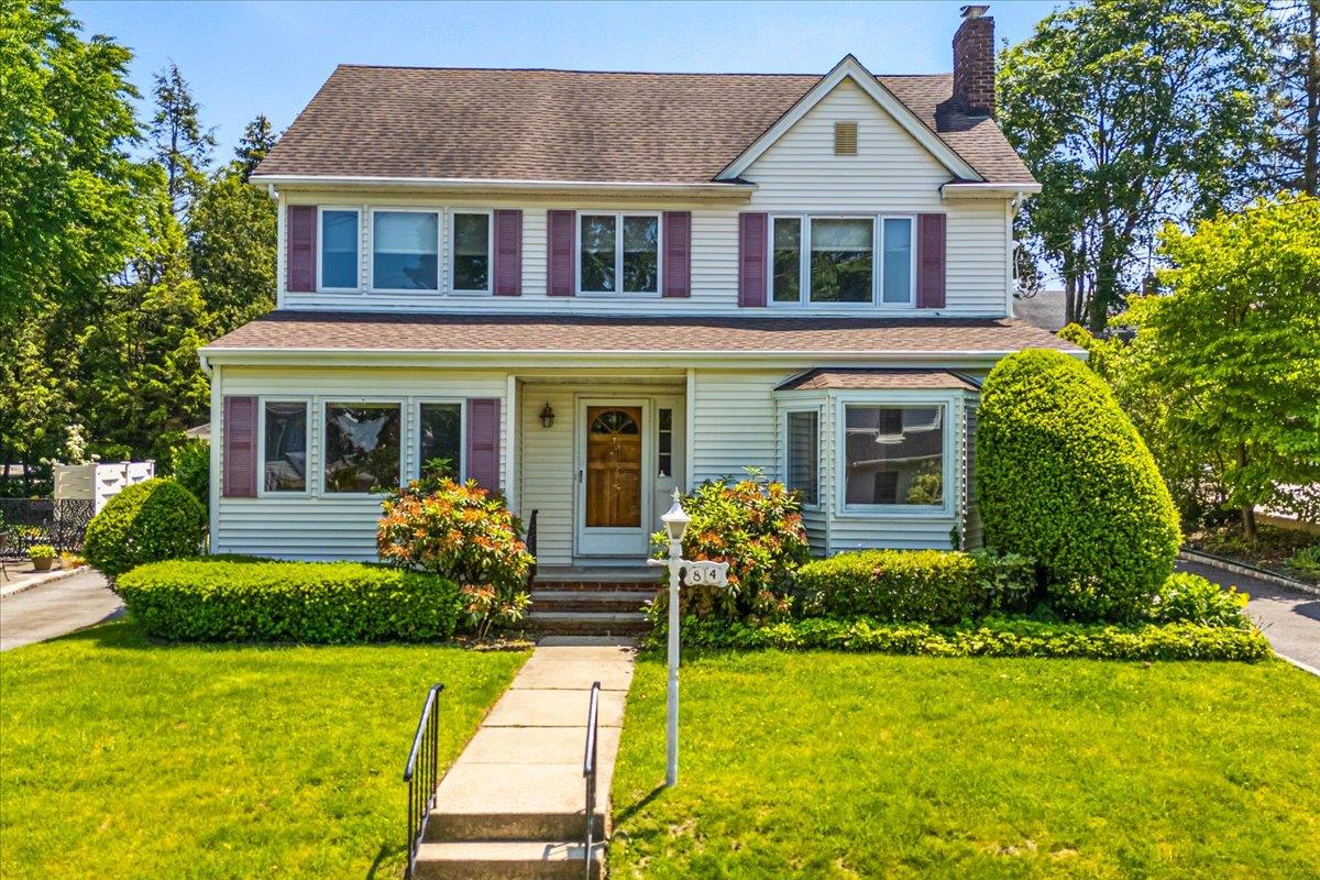 84 Hillcrest Avenue