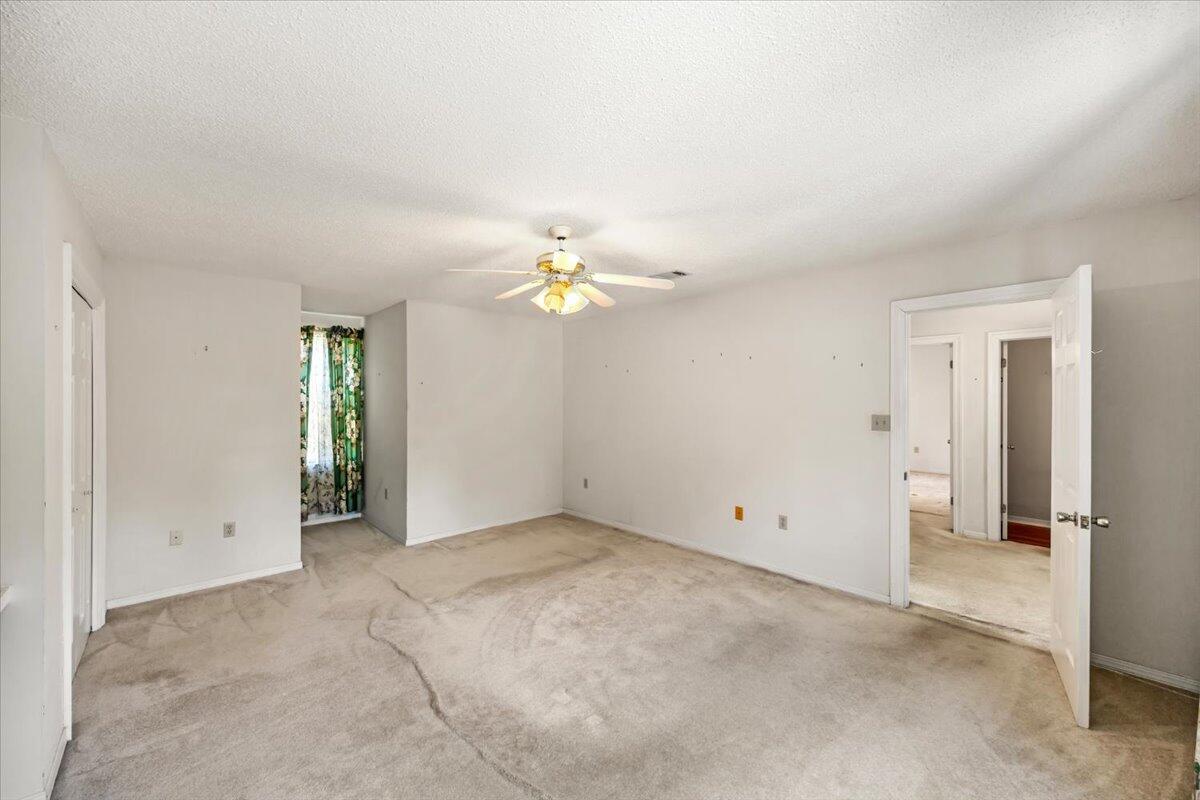 9413 Octavia Lane