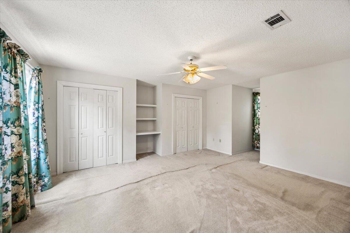 9413 Octavia Lane
