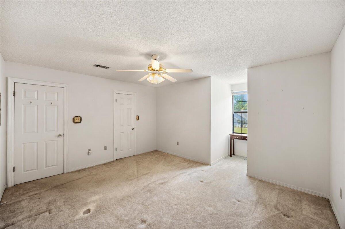 9413 Octavia Lane