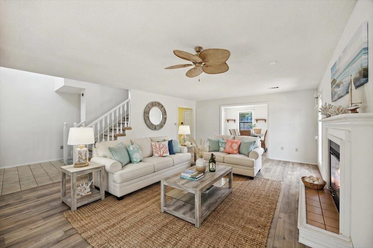 9413 Octavia Lane