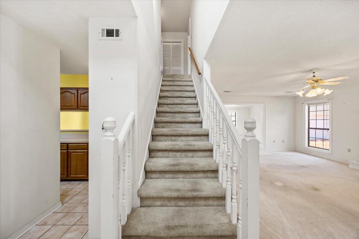 9413 Octavia Lane