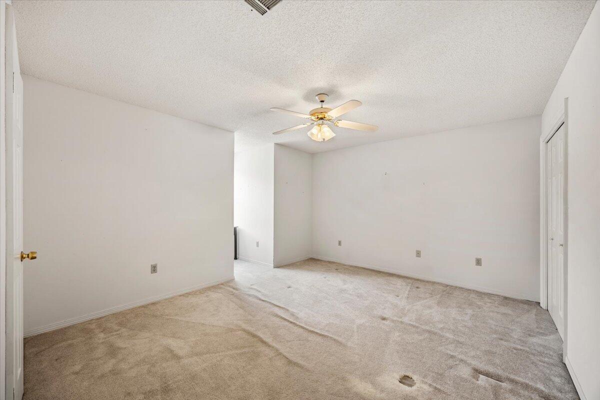 9413 Octavia Lane