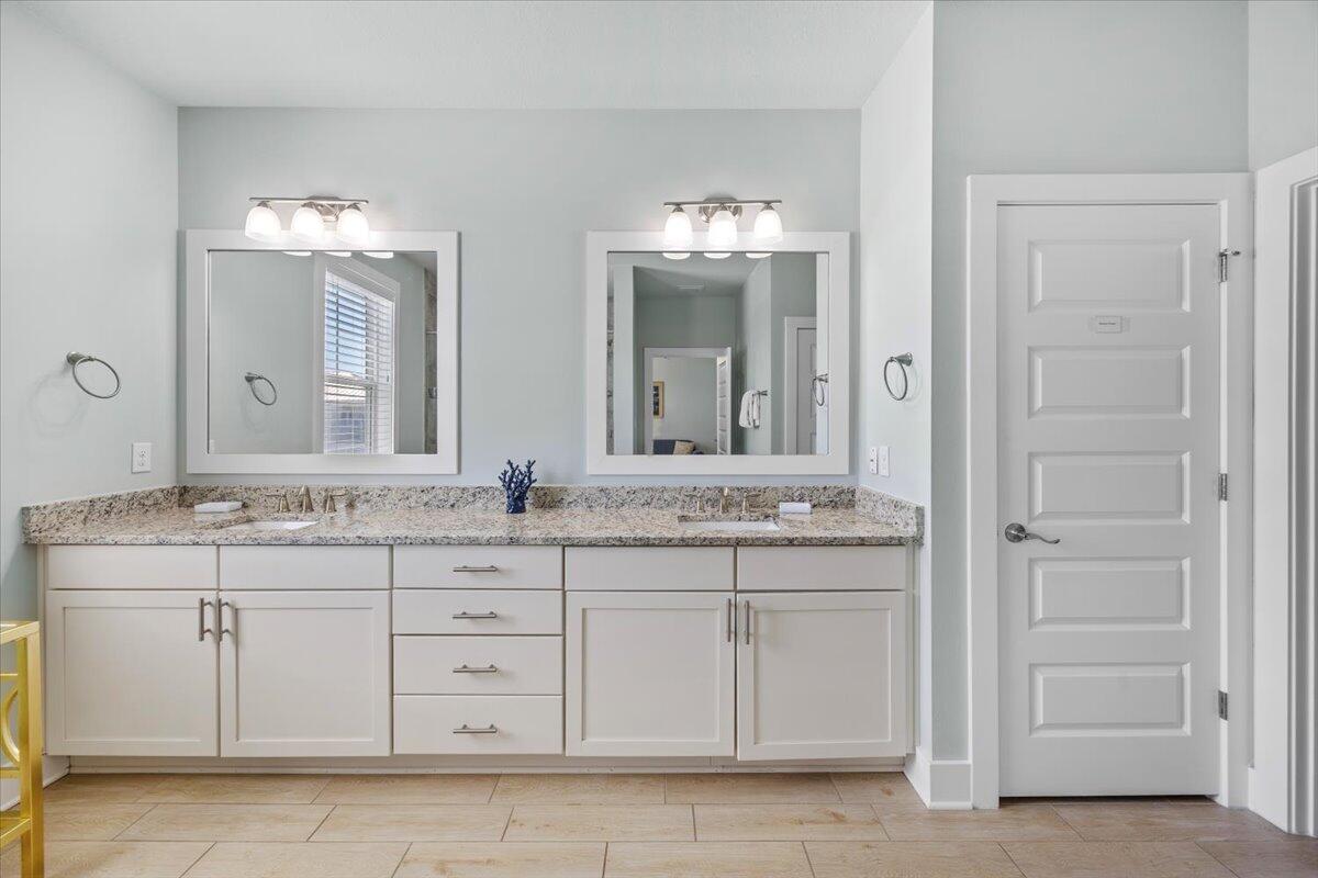 1487 Seaside Circle, Navarre