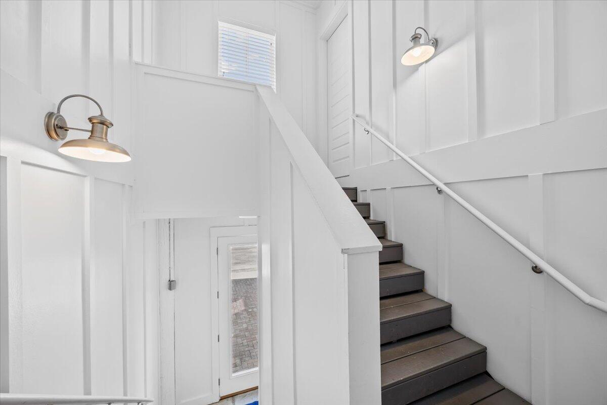 1487 Seaside Circle, Navarre