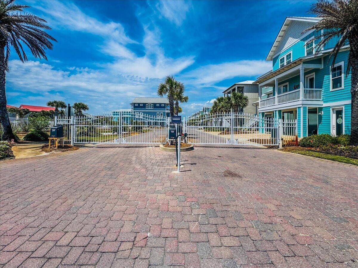 1487 Seaside Circle, Navarre