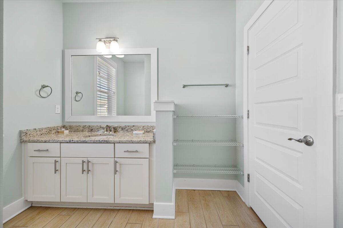 1487 Seaside Circle, Navarre