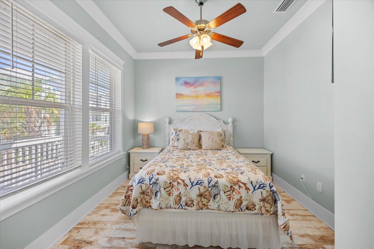 1487 Seaside Circle, Navarre