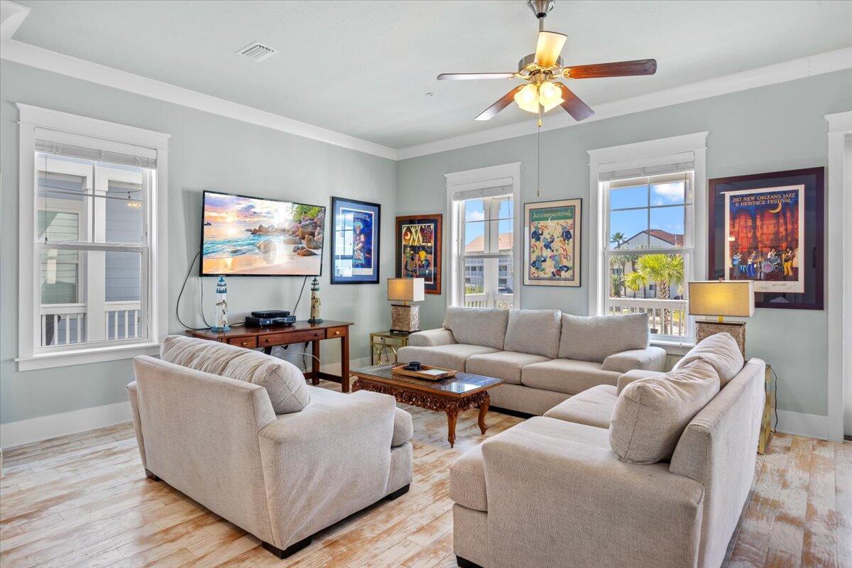 1487 Seaside Circle, Navarre