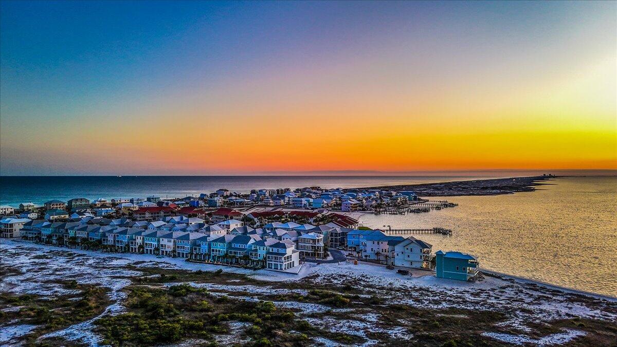 1487 Seaside Circle, Navarre