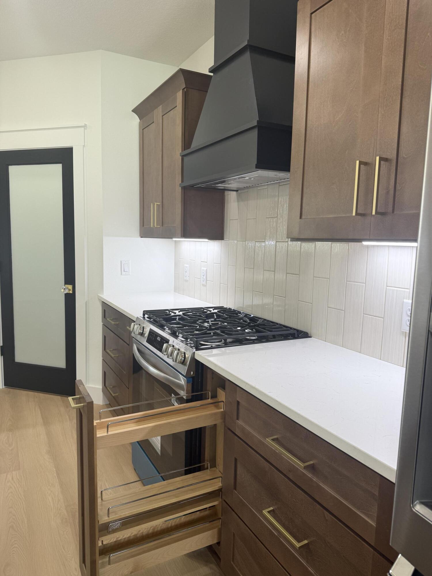 7713 Sandstone Street