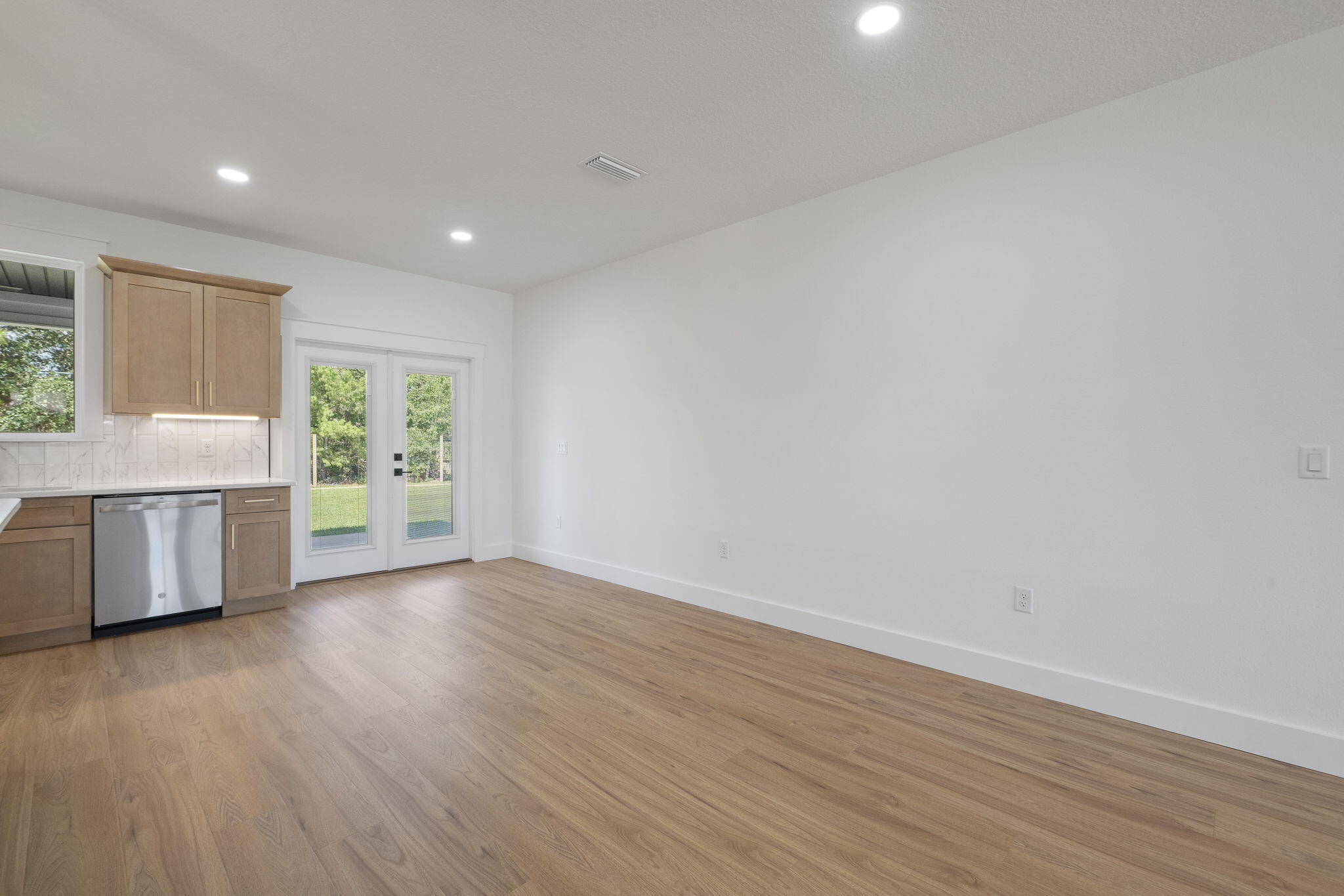 7713 Sandstone Street