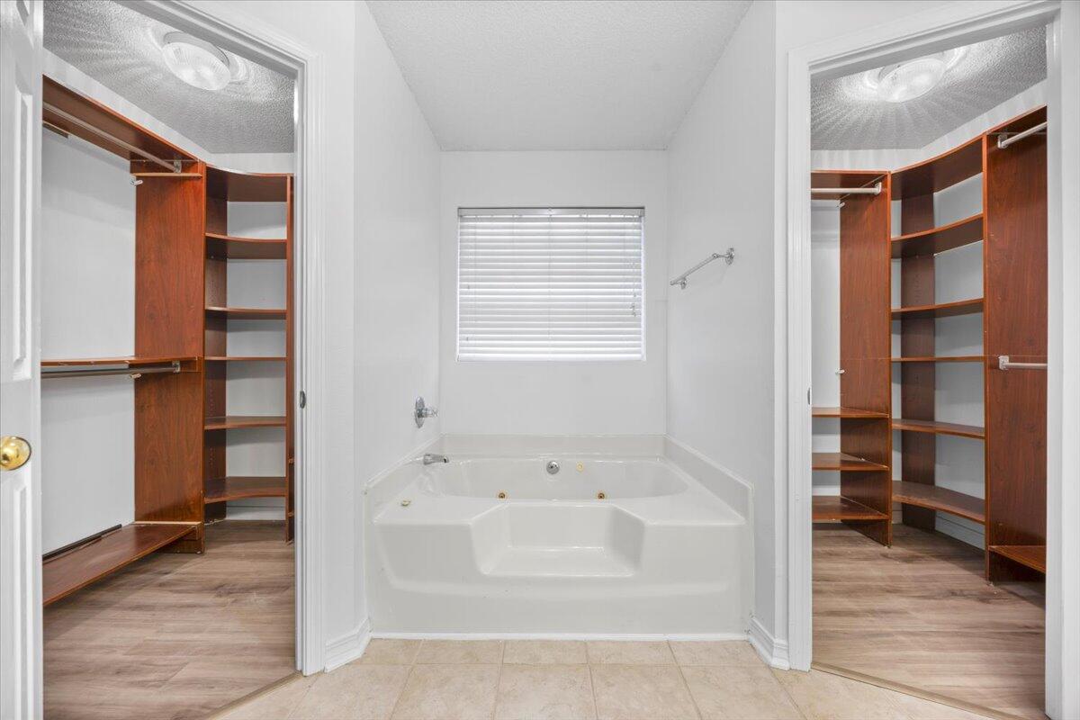 9655 Parker Lake Circle