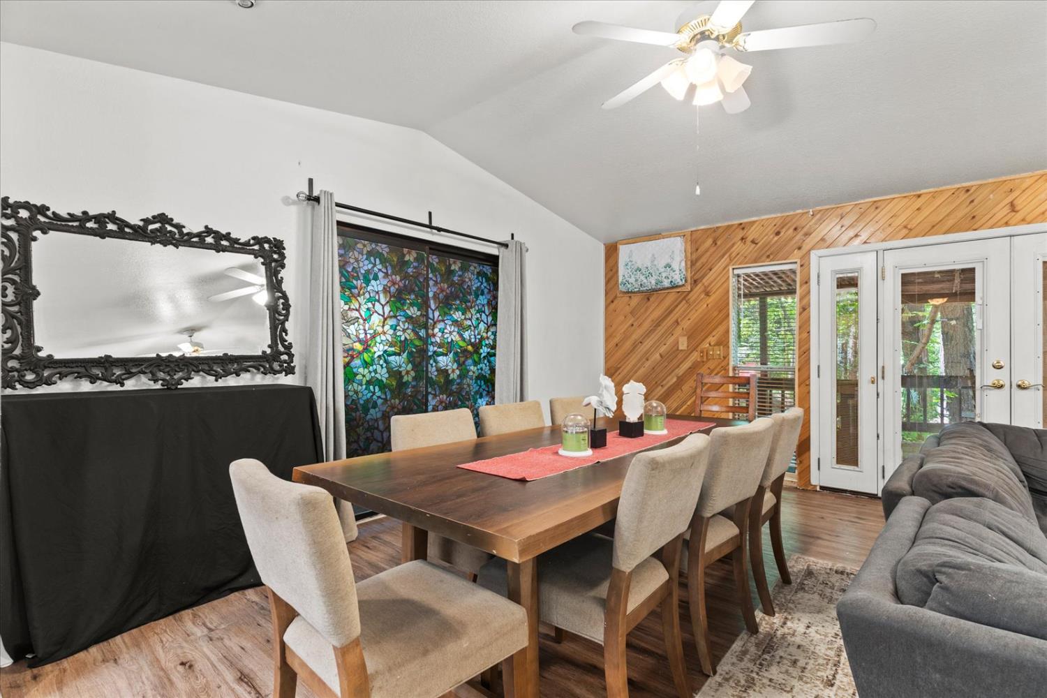 3205 Castlewood Circle