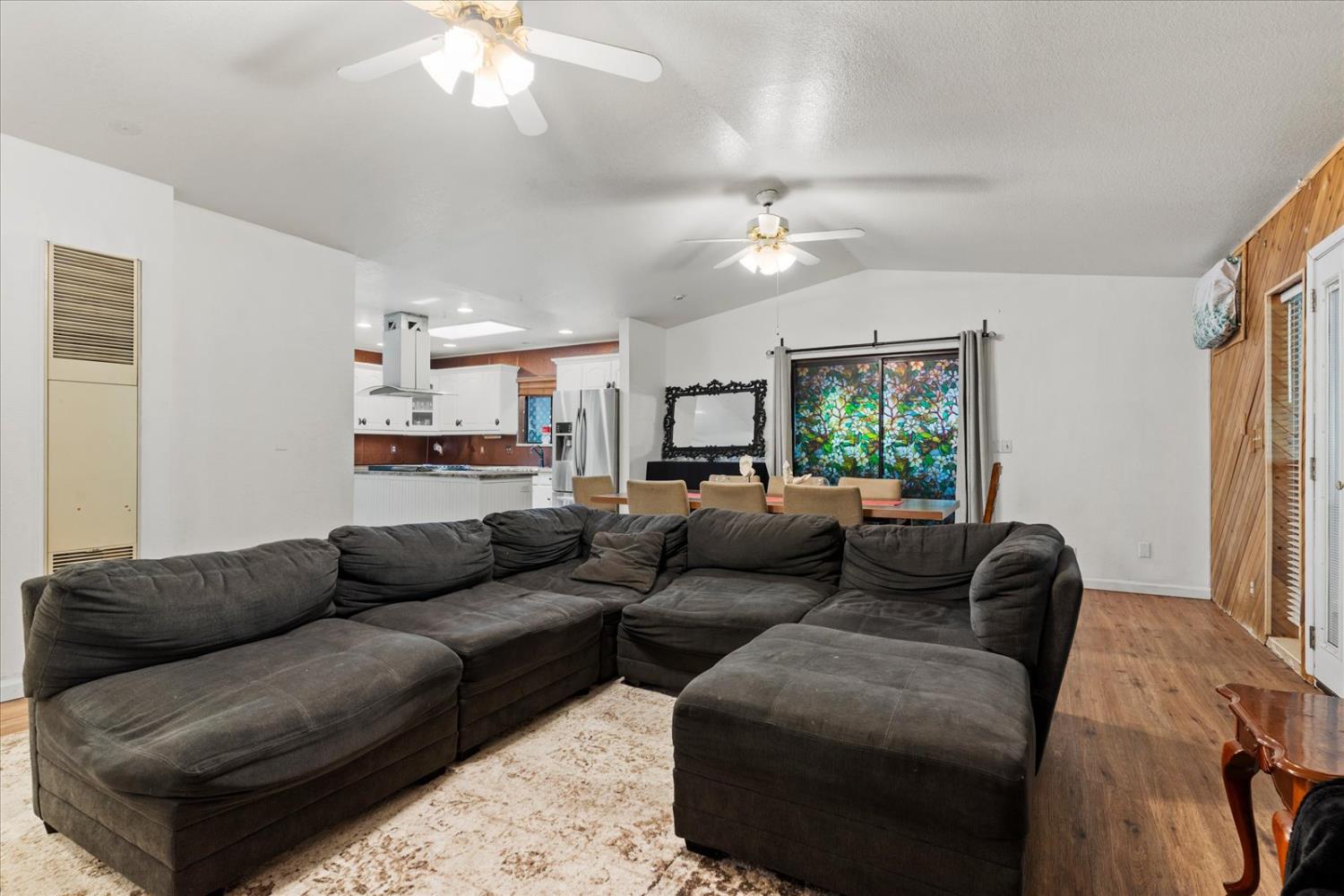 3205 Castlewood Circle