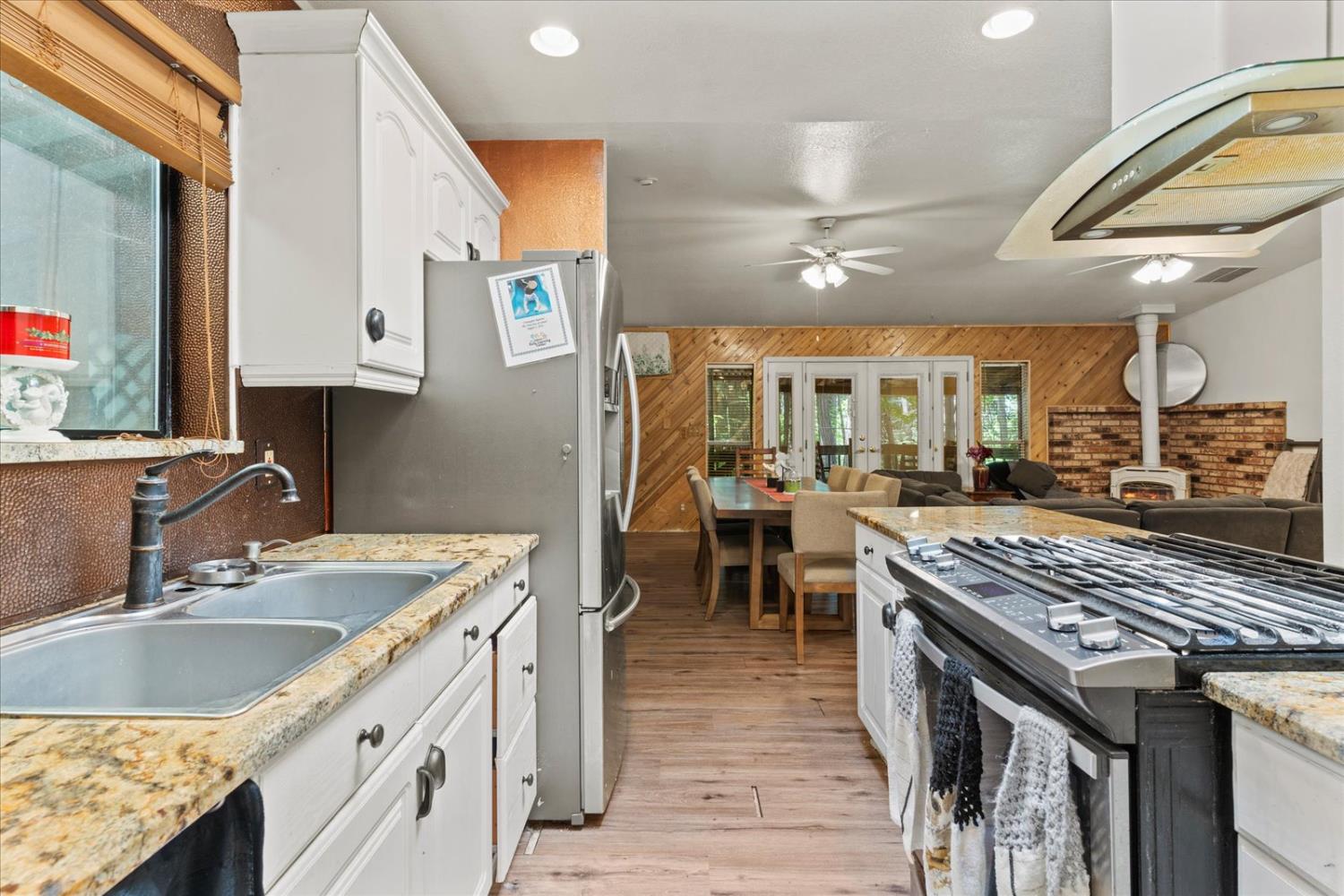 3205 Castlewood Circle