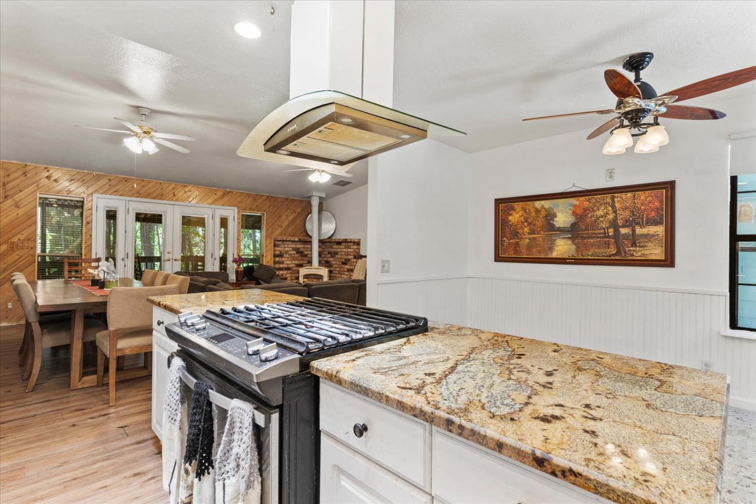 3205 Castlewood Circle