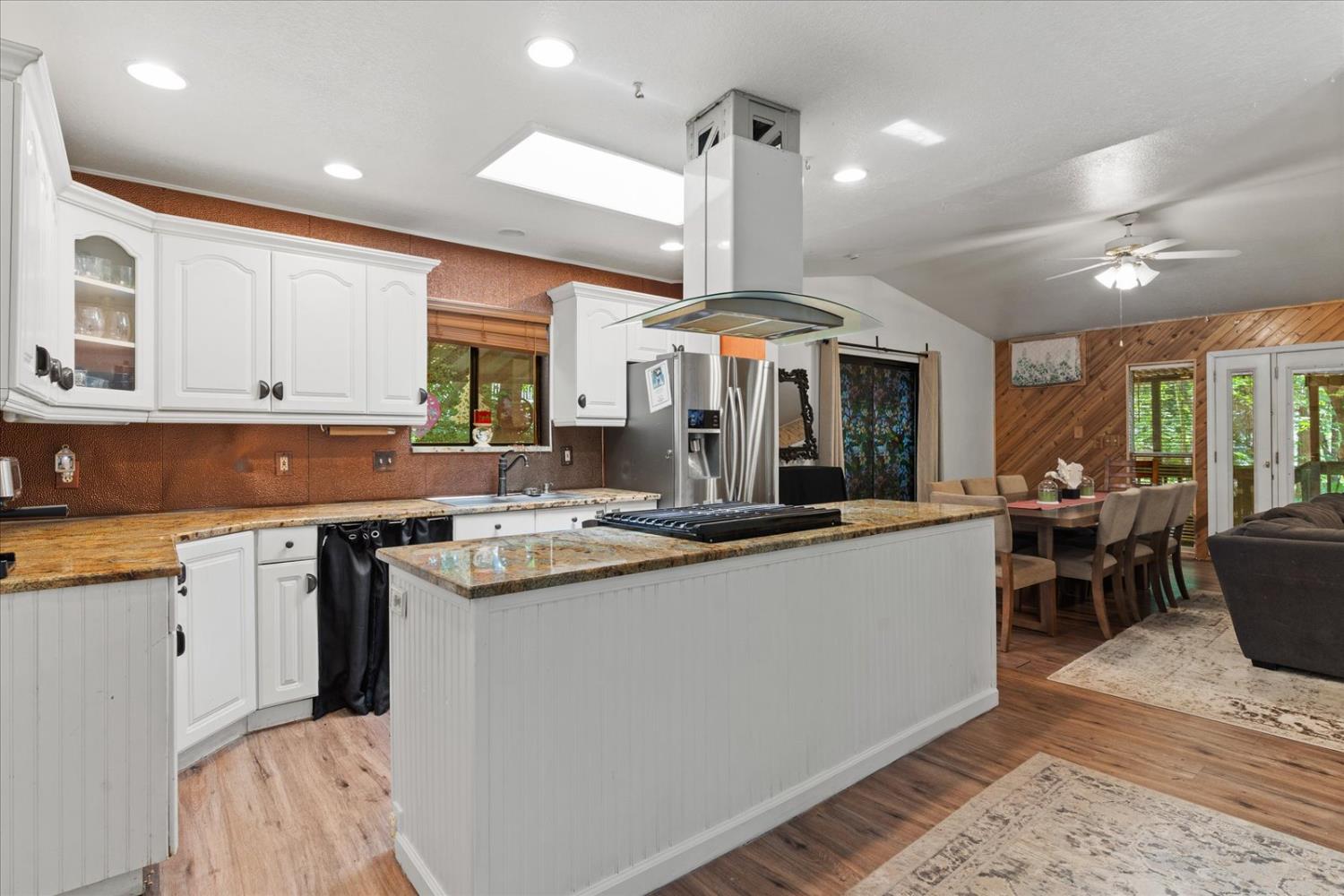 3205 Castlewood Circle
